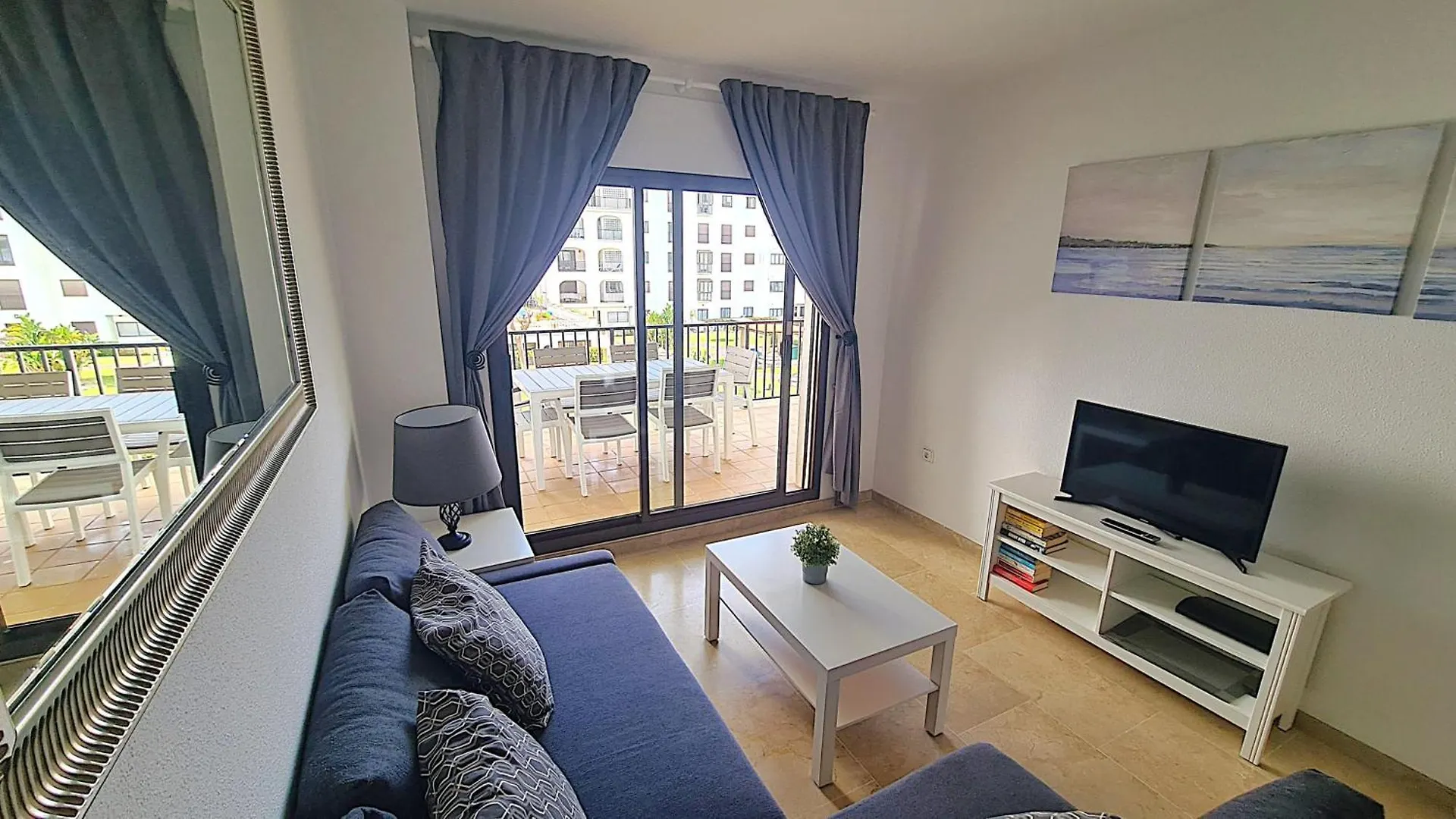 Lovely 2-Bed Apartment In Marina De La Duquesa location